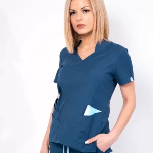 Cosmos Professional Blue – Дамска медицинска туника с изчистен характер